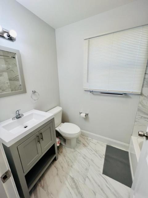Cozy & Deluxe Apartment - Ez Access To Nyc Newark Eksteriør billede