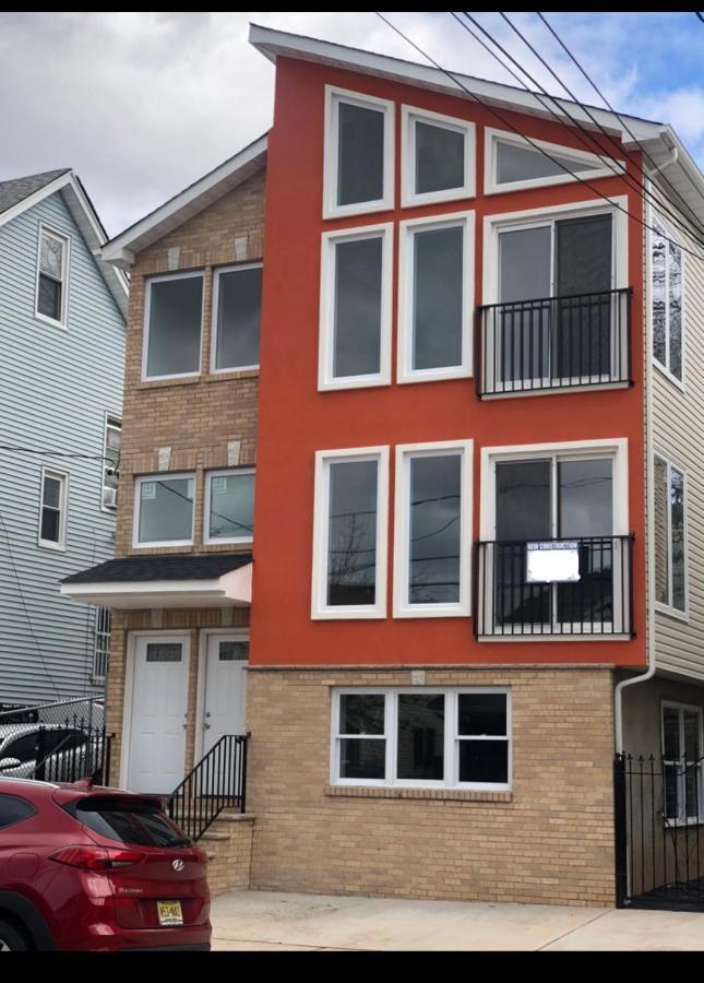 Cozy & Deluxe Apartment - Ez Access To Nyc Newark Eksteriør billede